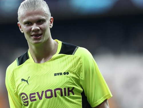 龙赛罗：阿韦洛亚和索拉里是皇马换帅选择，但我建议请回劳尔（龙赛罗谈皇马换帅：候选有阿韦洛亚与索拉里，但我主张请回劳尔）