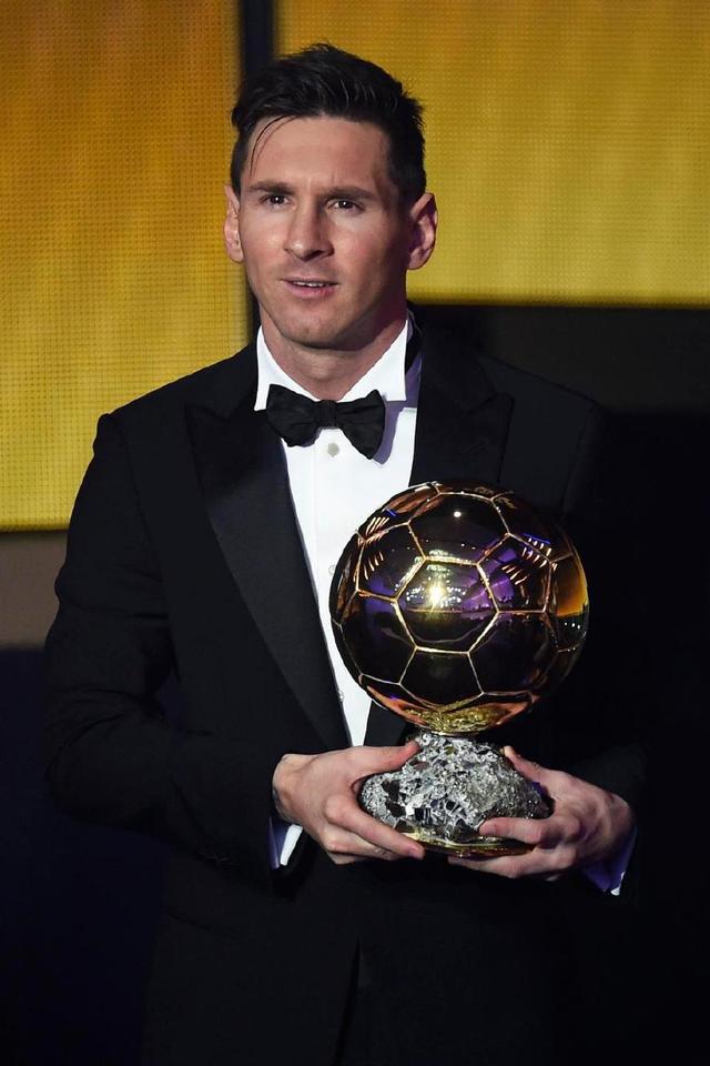 浙江vs海牛：双方均4外援首发，王钰栋出战，汪士钦替补（浙江战海牛：双方均以4外援先发，王钰栋登场，汪士钦替补待命）