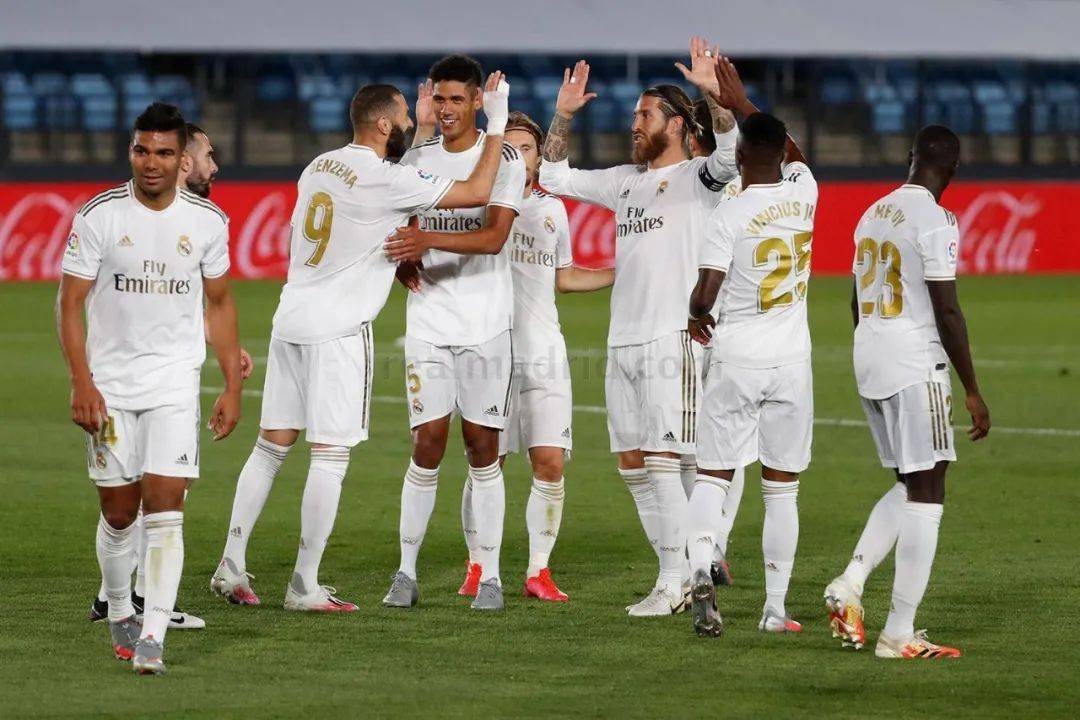 美媒：湖人和勇士正积极探索引进鹈鹕球员赫伯特·琼斯