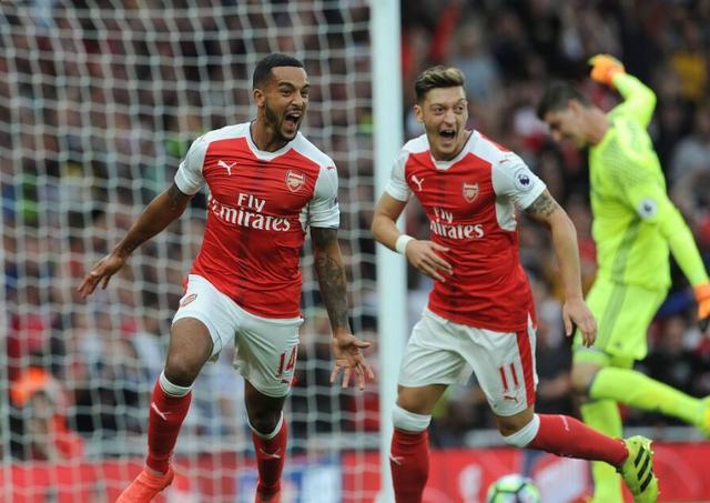 阿坎吉：我认为那根本不是点球，但我们不能给裁判判点的机会（阿坎吉：那球绝非点球，不过我们必须避免给裁判判点的机会）