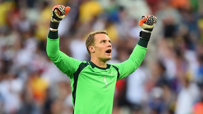 传记作者：莱万曾不满哈维的训练，他在波兰和拜仁都曾施压换帅（传记作者称莱万对哈维训练不满，曾在波兰与拜仁施压推动换帅）