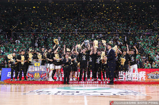 剑指乔丹纪录！库里有望成为史上最年长场均得分28+的后卫（冲击乔丹纪录！库里或成NBA历史最年长场均28+分后卫）