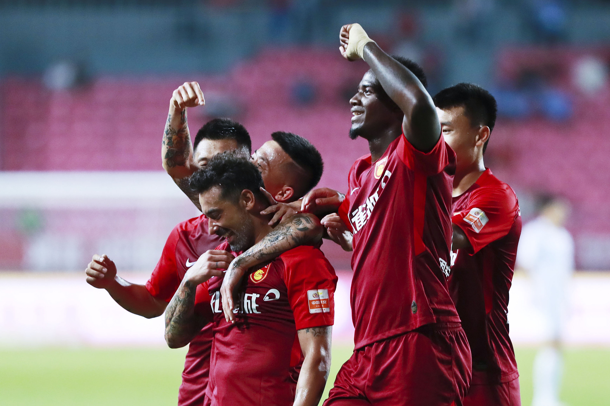 埃芬博格：基米希和施洛特贝克为德国队带来安全感、稳定性（埃芬博格：基米希与施洛特贝克让德国队更稳更安心）