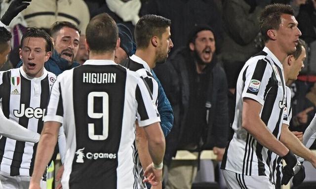 发布仅4个小时后，梅西造访诺坎普社媒动态点赞已突破1000万（上线仅4小时，梅西造访诺坎普社媒帖获赞超1000万）