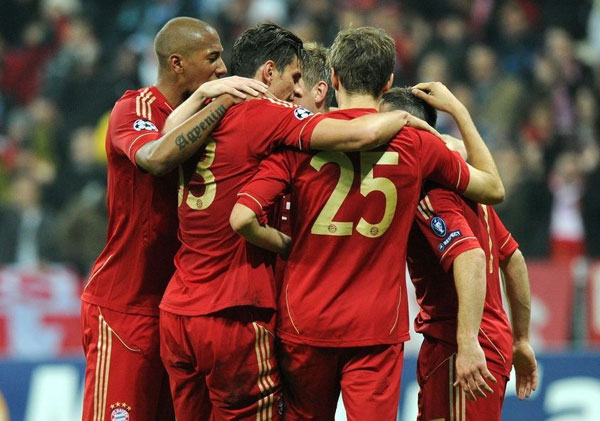 门将关键扑救锁定胜局（门将神勇一扑定胜负）