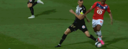 官方：大连英博正式授权上海卡冠文化为官方球星卡供应商