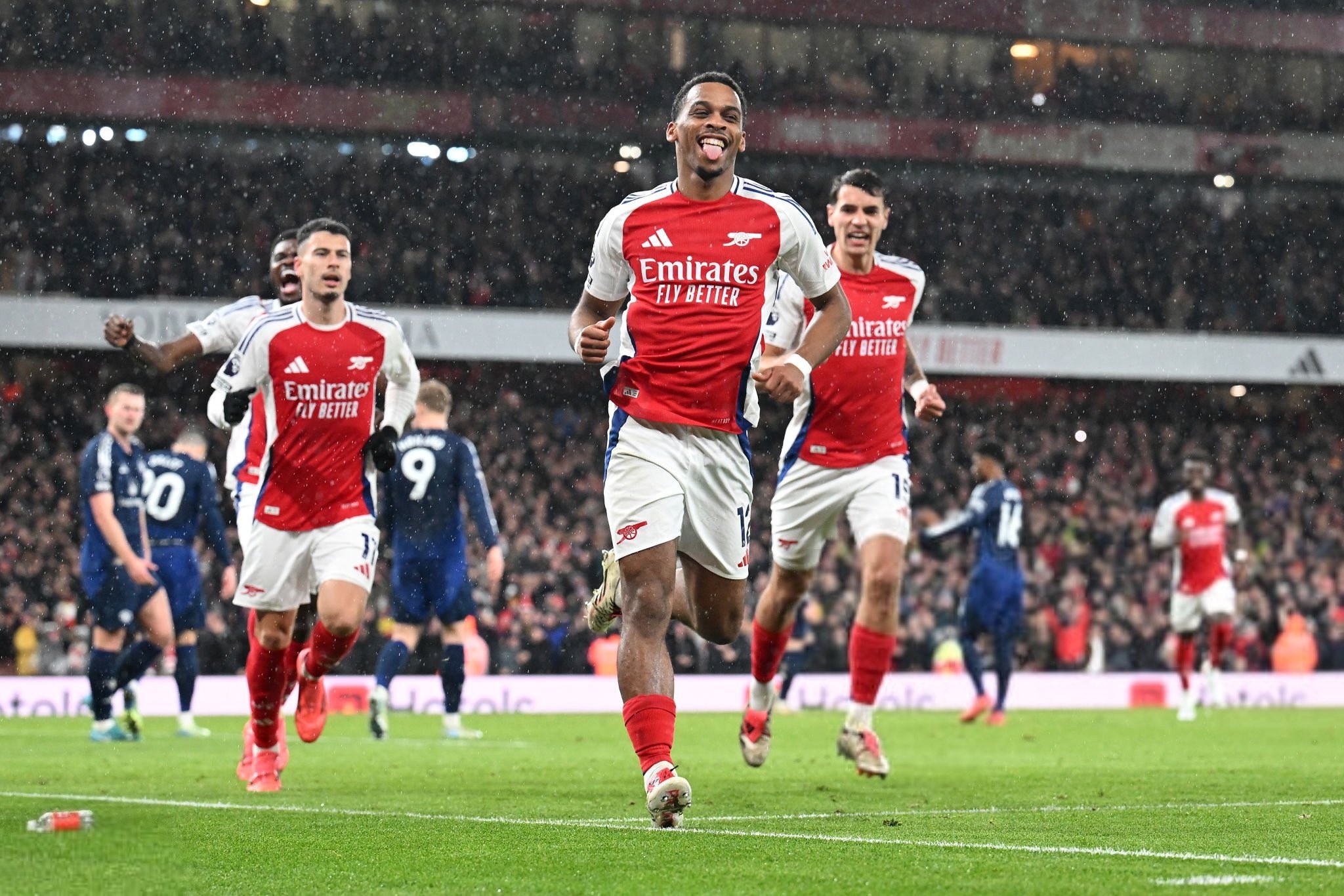 球迷投票！足协杯决赛将设“明星机位”，两队各有3人候选（球迷来定！足协杯决赛启用明星机位，双方各有3名候选）